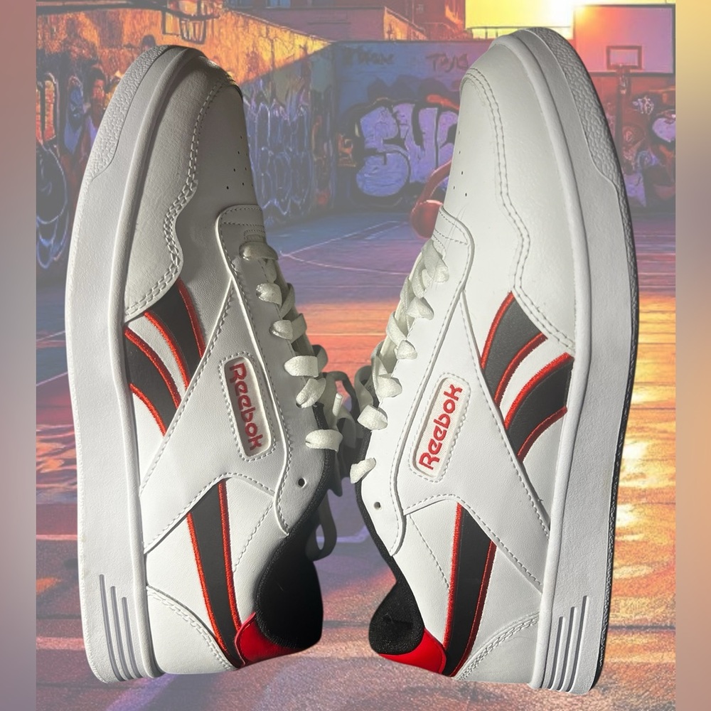 Reebok Court Advance Unisex Size 8 for men Size 6.5 for women LuxComfort Insoles